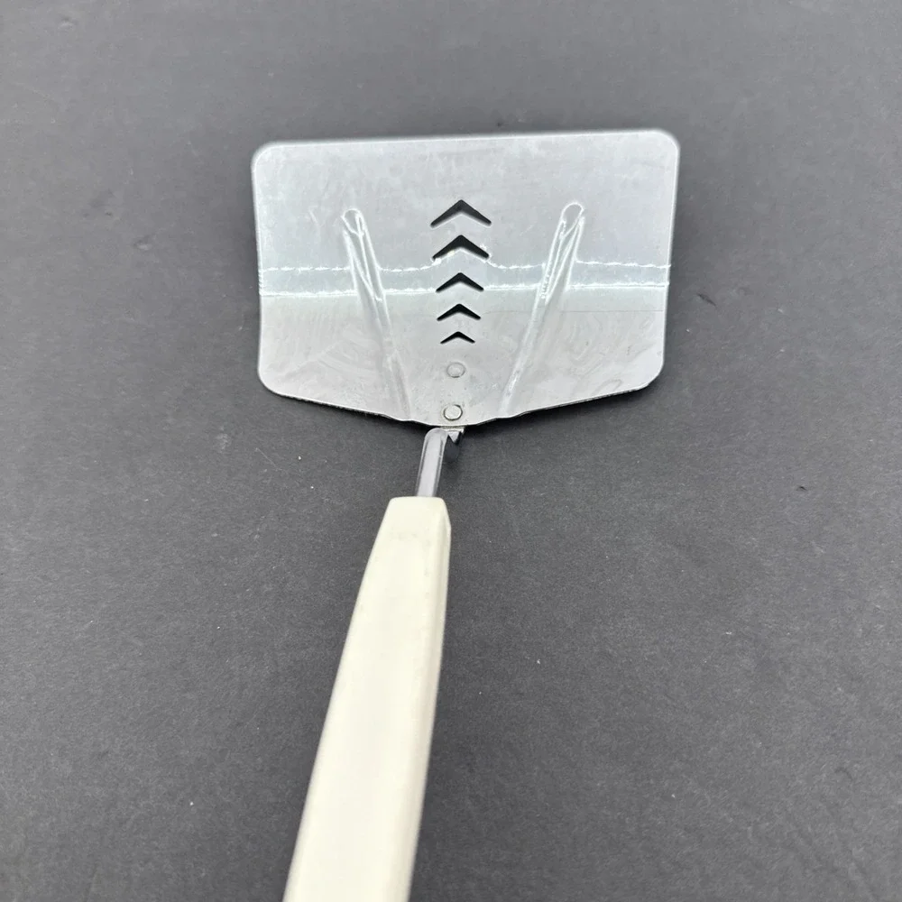 Vintage Androck Spatula /Flipper ~White Plastic Handle ~ Made in USA